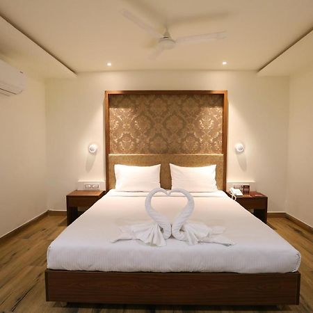 Hotel Shubham Palace Haydarabad Dış mekan fotoğraf