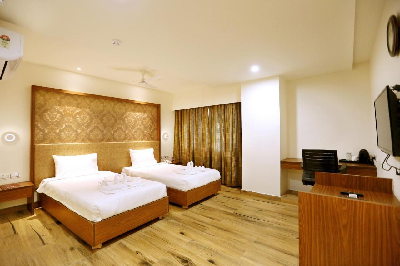 Hotel Shubham Palace Haydarabad Dış mekan fotoğraf